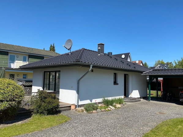 Schulstrasse 19 "Zwergenhaus"