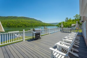 Stunning Views of the Tennessee River