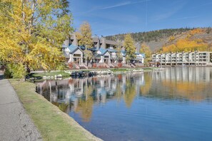 Lakefront Location | Steps to Access