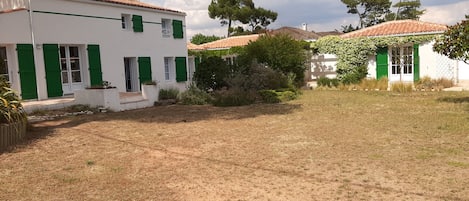 Jardin clos de 1000 m2