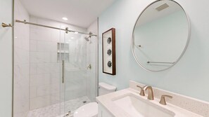 En-Suite Guest Bathroom with Tiled Walk-in Shower