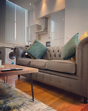Living Room / Lounge