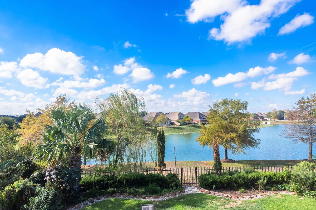 WaterFront View 2Br 1.5Ba Home