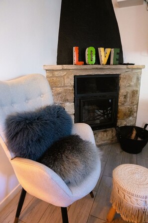 Fire place - Cottage Violette