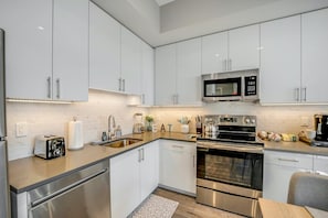 Pleny pf Space to Cook