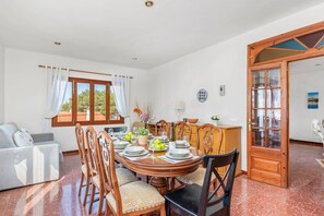 Villa Gatzara image