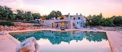 Villa Trulli Laguna image