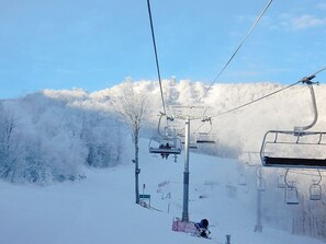 Snow and ski sports