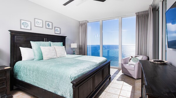 Master bedrm with floor to ceiling views...heavenly!