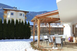 Garden [winter]
