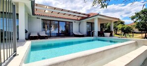 Piscina all'aperto