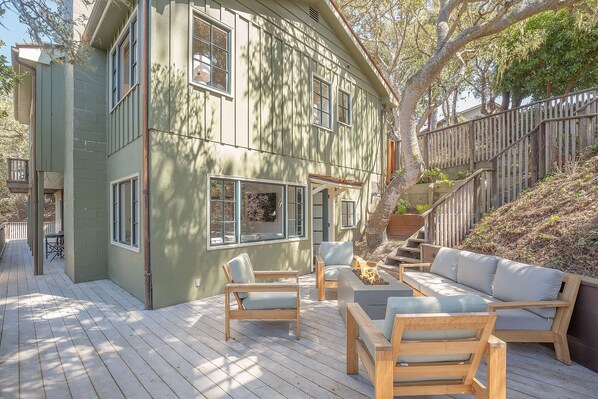 Welcome to "Treetops"!
