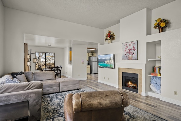 Open Floor Plan: Living Room and Dinning Room and Kitchen.  