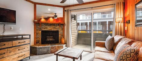 Living Area with Sleeper Sofa & Murphy Bed