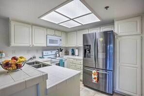 Kitchen | Well-Equipped