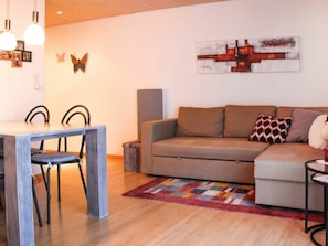 Property, Furniture, Couch, Wood, Orange, Comfort, Interior Design, Flooring, Floor, Living Room