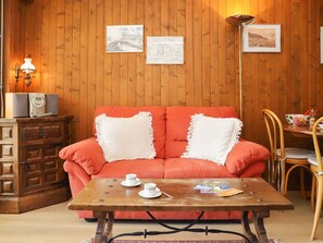 Furniture, Table, Property, Wood, Interior Design, Outdoor Furniture, Wall, Comfort, Living Room, Floor