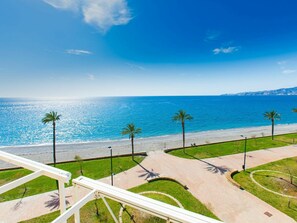 L'Eau, Ciel, Bâtiment, Bleu Azur, Montagne, Arbre, Architecture, Plan D'Eau, Lac, Quartier