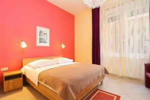 Schlafzimmer 1
