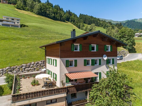 Extérieur maison de vacances [été]