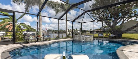 Heated pool and spa vacation rental in Cape Coral, Florida.