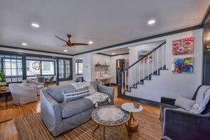 Living Room - The living room has plenty of space for everyone in your party to enjoy.