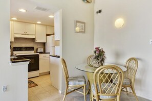 ,Dining Area,
