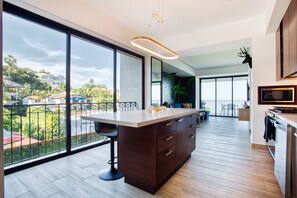 Stylish condo with stunning views
