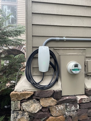 Newly installed L2 Tesla Charger