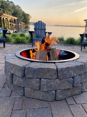 Lakeside Camp Fires!