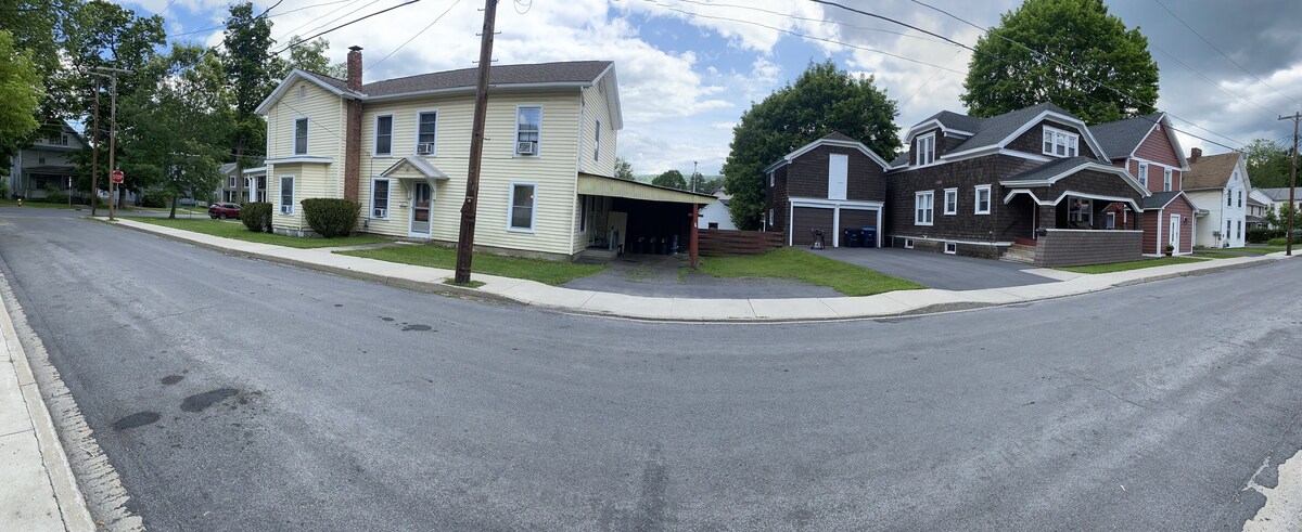 1st Class Rentals Munson Manor at 55 Church Street 3 Bedroom Apartment