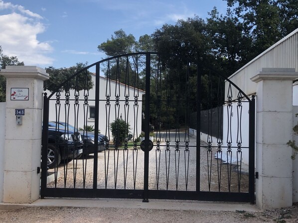 Enceinte de l’hébergement