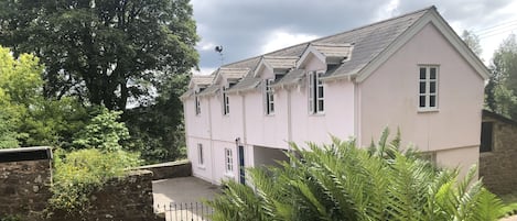 The Buckstone House Coach House as viewed from the lane