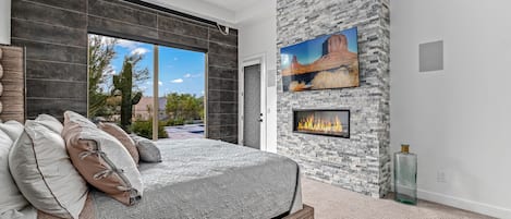 Master bedroom with desert views. 