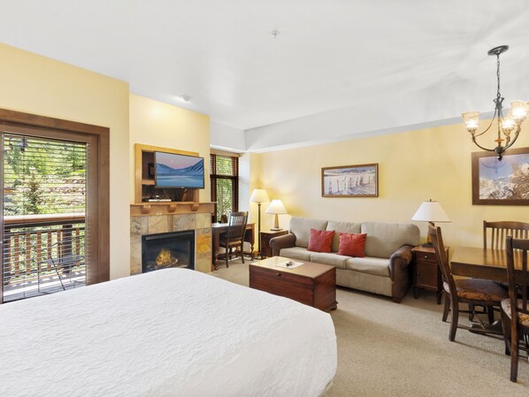 Studio with Queen Bed & Sleeper Sofa