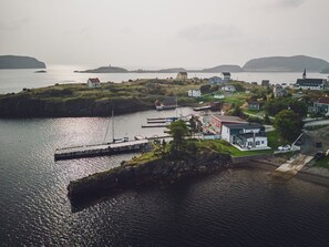 ATLANTIC OCEAN, TRINITY HARBOUR, MACKERAL POINT, GARLAND HOUSE, TRINITY BEACH
