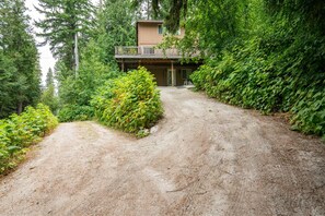 Drive up to the property.