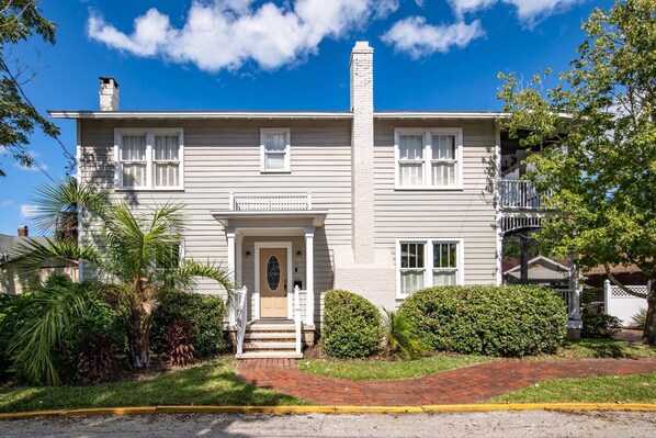 A colonial home located only a few blocks away from the St. Augustine fort!