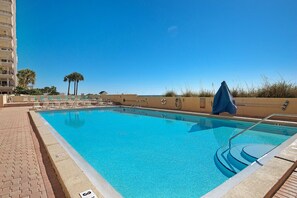 SunDestin pool