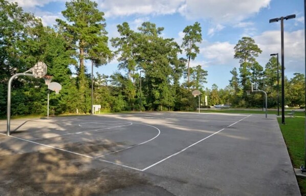 Sportplatz
