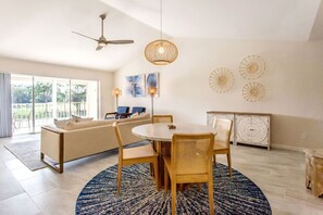 Dining Room Area with table for 4 people