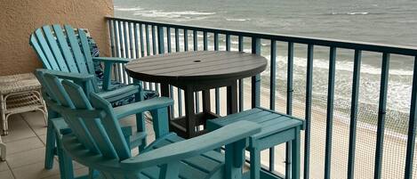 Upscale balcony furniture overlooking the gorgeous Gulf of Mexico.  NO SMOKING.