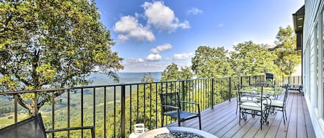 Lookout Mountain Vacation Rental | 3BR | 2BA | Step-Free Access | 1,750 Sq Ft