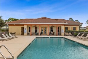 Community Pool & Lounge Area
