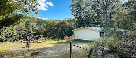 Port Jervis Vacation Rental | 3BR | 2BA | Step-Free Access | 1,568 Sq Ft