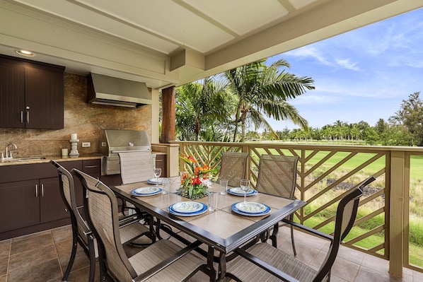 Private lanai overlooking the golf course