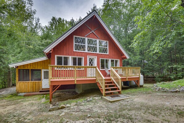 Bridgton Vacation Rental | 3BR | 1.5BA | 2 Stories | Stairs Required