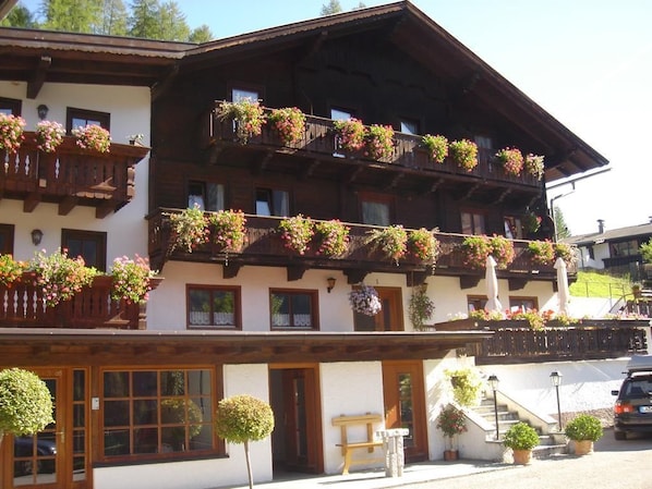 Oberer Gollmitzer, Ferienhof