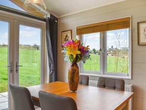 Dining Area | Whitey Top Country Lodge - Whitey Top Lodges, Pentridge