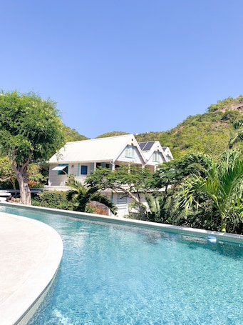 Farside House from the Pool.